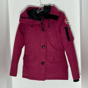 Canada Goose S parka great condition